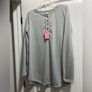 Women’s long sleeve light weight shirt
